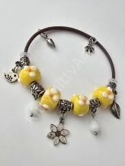 Helezon Tasarım Murano Çiçekli Cam Boncuk ve Charm Detaylı Bileklik